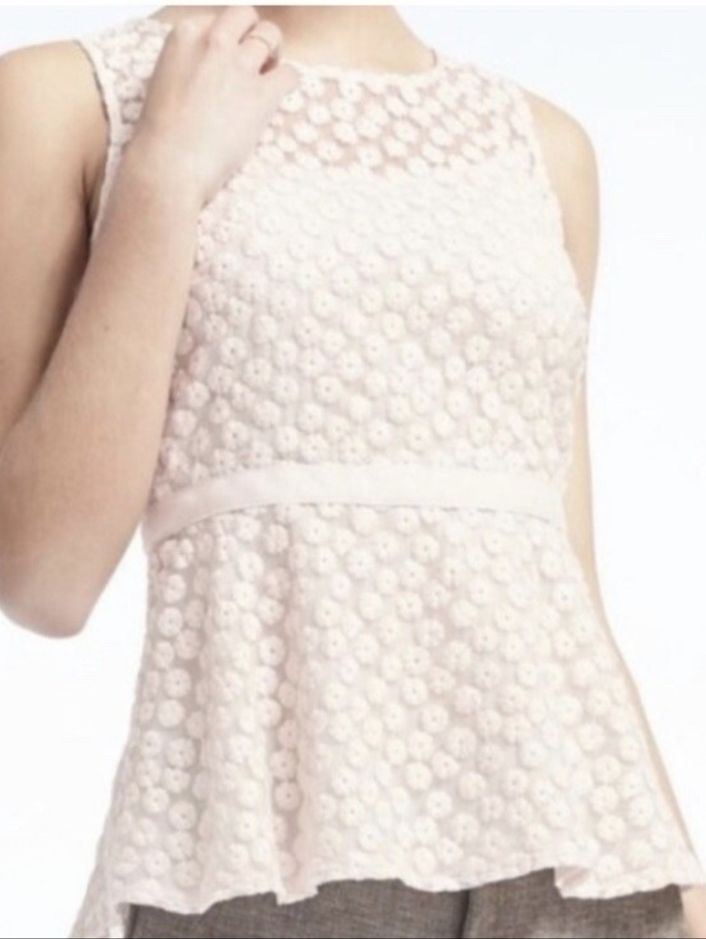 Banana Republic Women's Cream Embroidered/Eyelet Sleeveless Peplum Top